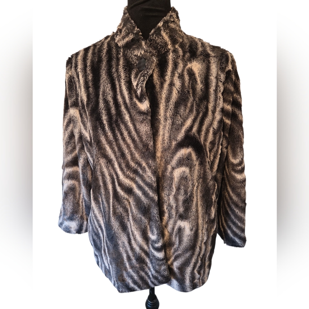 Alfred Dunner Zebra Print Cape Jacket Coat Size 10
